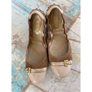 Tod’s Beige/Pale Pink Leather Buckle Scrunch Ballet Flats Size 39.5